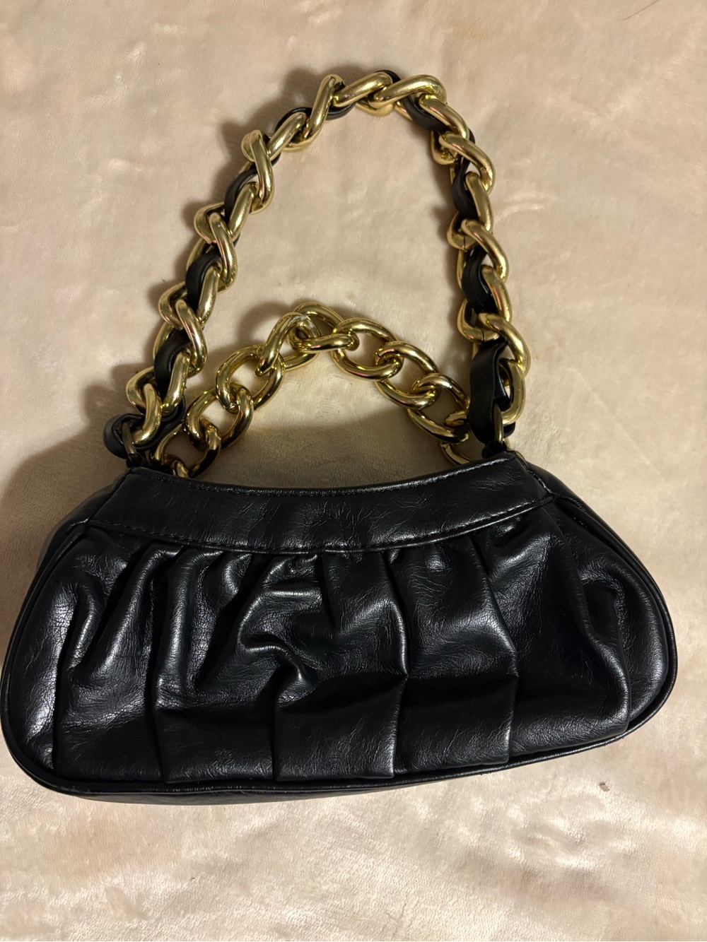 Candie's Pleather Black Shoulder Bag with Gold Chain Strap